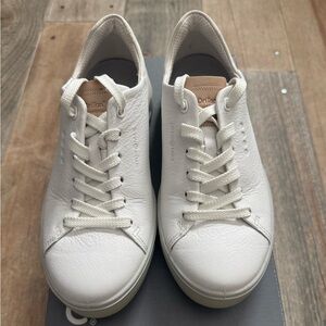 Ecco White Women’s Golf Sneakers